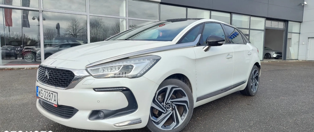 Citroen DS5 cena 62900 przebieg: 116000, rok produkcji 2016 z Toruń małe 211